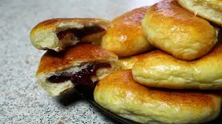 🍒🍒🍒 Пирожки как ПУХ (Готовлю каждую неделю) ⭐ Сдобные пирожки с вишней ⭐ Начинка не течет 🍒🍒🍒