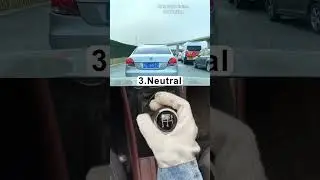 How to drive a manual transmission car in complex road conditions?