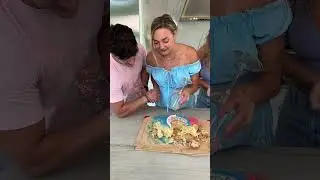 IMAGINE MESSING UP A GENDER REVEAL😳💗💙 