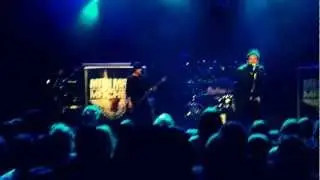 Man Made Machine w/ Staind House of Blues Chicago - Victim / Ready Aim Fire