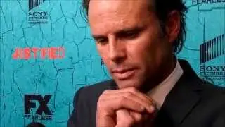 Walton Goggins 