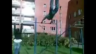 СОЛНЫШКО НА ТУРНИКЕ БЕЗ РУК,,,,,,,,