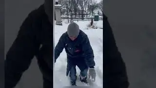 Daniel Amini Abraham dans la neige