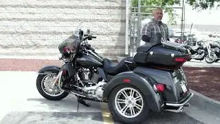 Thunderbird Harley Davidson - 2018 Tri Glide Walk Around