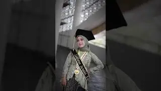 Selebrasi Wisuda UNEJ pakek JJ dong! 