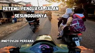MORNING RIDE KETEMU PENGUASA JALAN | VESPA SPRINT 150 | MOTOVLOG PERDANA