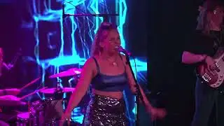 Dorothy Ella performs 'Talk' and 'Do You Still Lie (Probably)?'