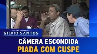 Câmera Escondida (02/10/16) - Contar Piada com cuspe
