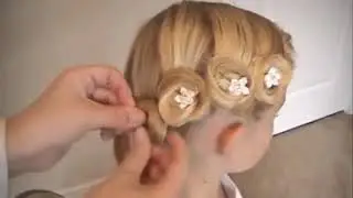 Нарядная прическа для девочки на все торжественные случаи