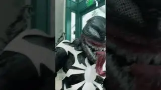 Turned to mini VENOM #venom #spiderman #insomniacgames #venomcosplay