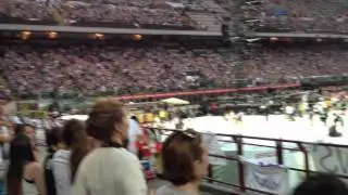 Macarena One Direction concert 28-06-2014