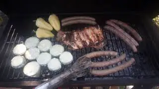Сочные свиные РЕБРЫШКИ на мангале, с овощами.
