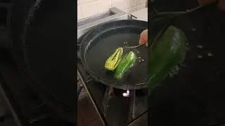 este Chile no se deja agarrar.😉😋
