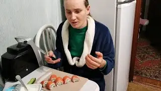 Решили себя побаловать и приготовили на ужин роллы🍱🍣