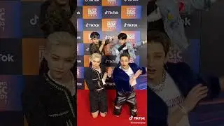Stray Kids Dancing Thunderous Christmas Version (Felix, Bangchan, Han, and Seungmin)