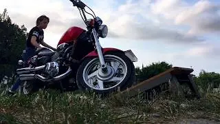 Как вывесить заднее колесо без подката / обслуживание цепи / Хонда магна / Honda magna 750