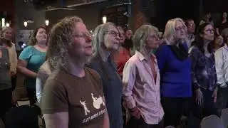Flash Chorus sings Don't Worry Be Happy