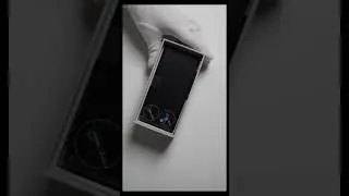 Smallest flagship phone in 2023 