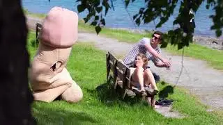 БЕГУЮЩИЙ Человек  форме члена прикол