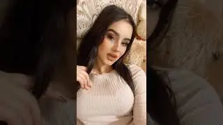 Грудастая милая красавица