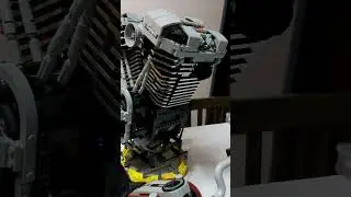 LEGO Harley Milwaukee 8 Engine by Ronald Tewes
