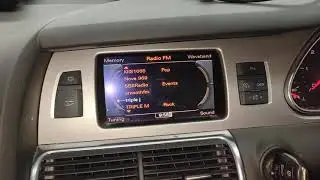 Audi Q7 2011 - How to activate jacking mode (locking air suspension before using the hoist)