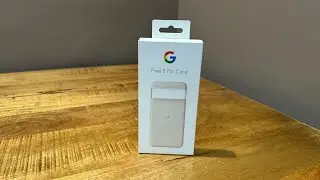Official Google Pixel 8 Pro Case (Porcelain)