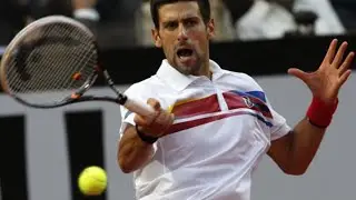 Novak Djokovic BLASTS Huge Forehand vs Federer | Dubai 2011