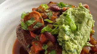 Dump & Go Firecracker Sausage Chilli 🌶️ | Easy Crockpot Recipe in bideo description👇🏼