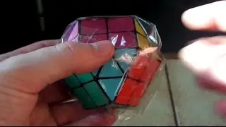 Witeden Unboxing: YJ Rainbow Cube (Rare Black Plastic Version)