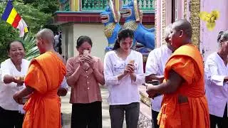 ពិធីដាក់បាត្រថ្ងៃបញ្ចប់បុណ្យភ្ជុំបិណ្ឌ ៦០ ព្រះអង្គ