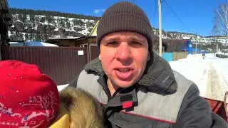 Апрель шутник, ушёл в загул. Нас просто завалило снегом.