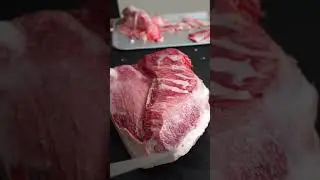 和牛のイチボをグリグリに磨くだけの動画。 #asmr #肉磨き #nikuhack