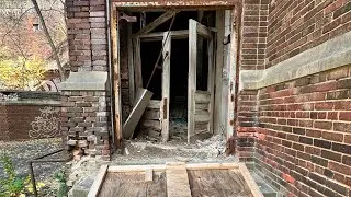 CATHOLIC SCHOOL ABANDONED ON DETROIT'S EAST SIDE - MARGARET MARY #ABANDONEDPLACES #EXPLOREMORE