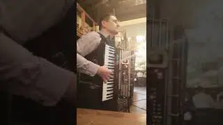 Миллион алых роз