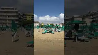 Самый длинный пляж Европы 15 ки. Одни отели и апартаменты.