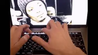 MacBook Pro Touch Bar Piano