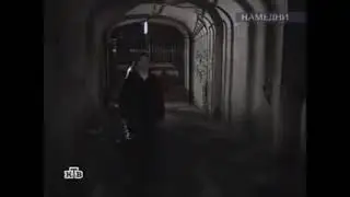 Дед швырнул гранату , как в cs