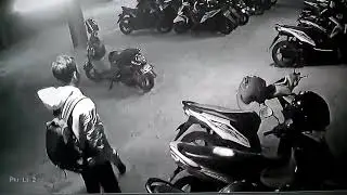 Maling Helm yang terekam cctv