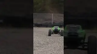 Traxxas Xmaxx in action!!!