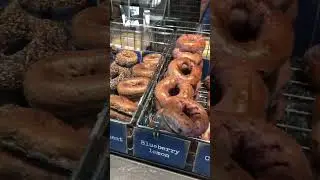 Philly bagel shop spreads love and Montreal-style bagels in Charleston