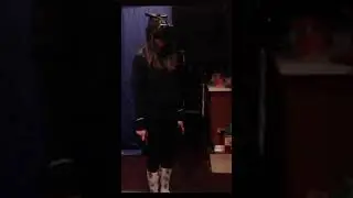 Hungry While In VR 