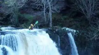 Rockhoppers do Pol an Easa Waterfall