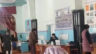 Выборы 2021: В селе Кичи-Жыргалчак  на участке № 3196 из-за сбоя АСУ произошла очередь.