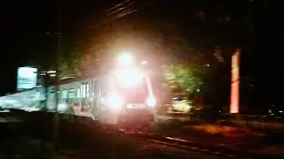 kereta komuter ngebut 🔥🔥