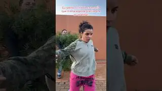 Eu sendo o chá que ela precisa pra se acalmar. 