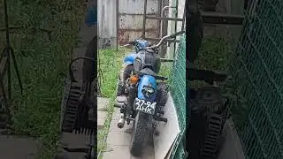 ВЫКИНУЛ МОТОЦИКЛ