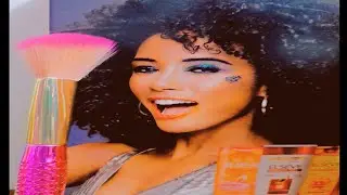 Asmr maquiando revista com pincel de colorir