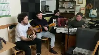 Аварская народная песня в кругу друзей  🎶