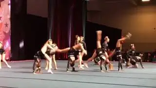 Serena cheer Toronto 2018